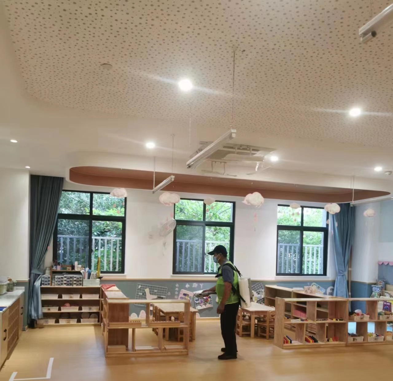 远离登革热，我们在行动！——海口市山高幼儿园开展预防登革热爱国卫生运动行动-图片14
