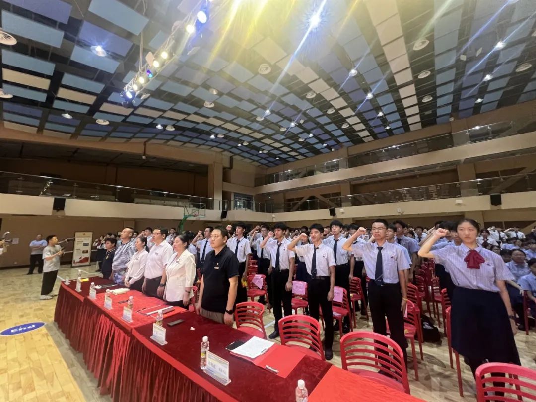 五四精神启新篇,青春逐梦向未来——海口山高中学2025年离队入团仪式顺利举行-图片7