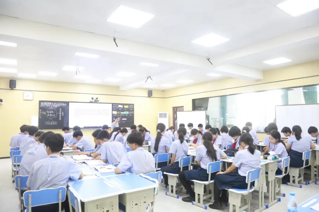 聚焦智慧教学,共赴教研盛宴 | 海口市龙华区山高实验学校教学节暨循环论证主题教研活动进行时-图片1