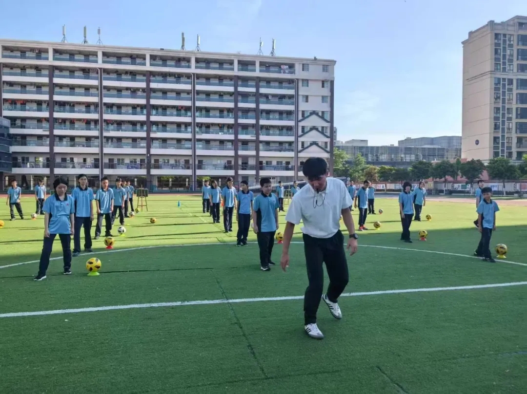 聚焦智慧教学,共赴教研盛宴 | 海口市龙华区山高实验学校教学节暨循环论证主题教研活动进行时-图片6