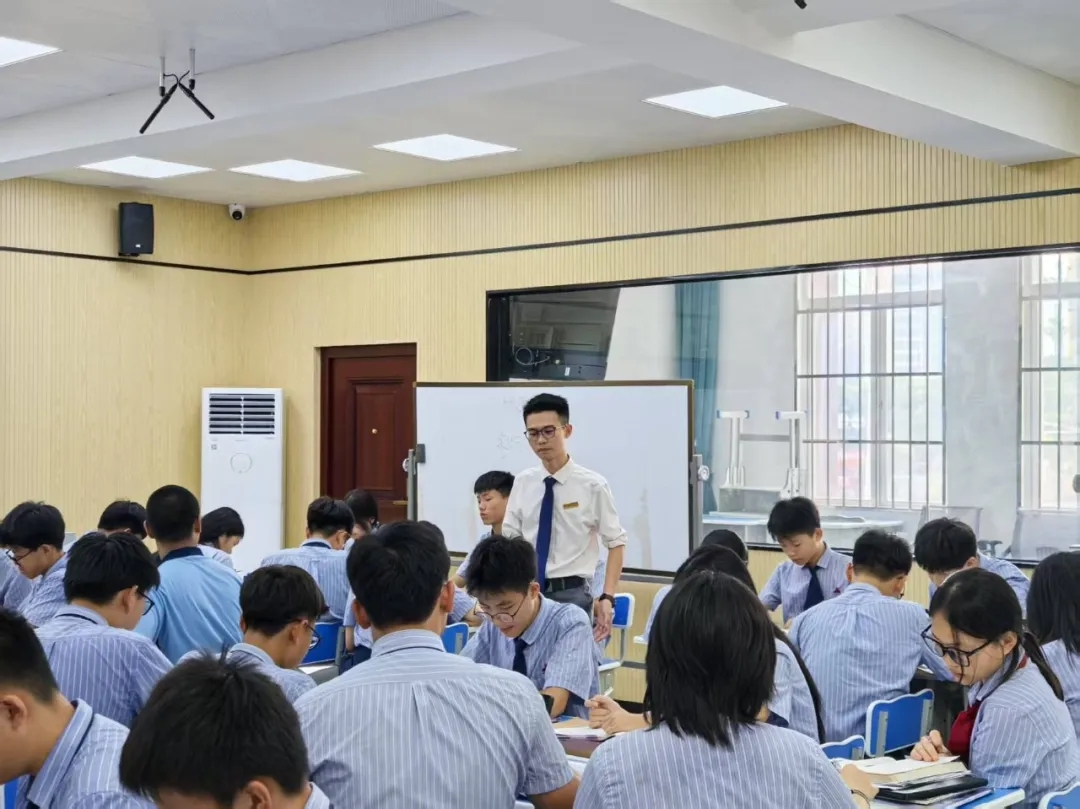 聚焦智慧教学,共赴教研盛宴 | 海口市龙华区山高实验学校教学节暨循环论证主题教研活动进行时-图片9