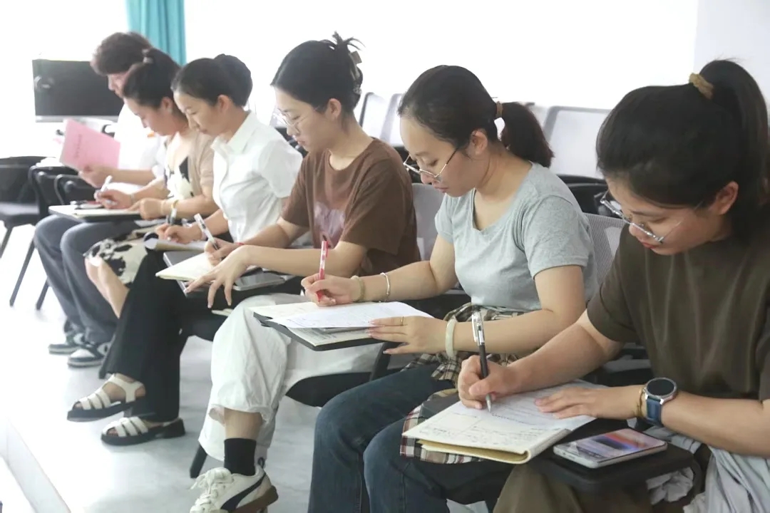 聚焦智慧教学,共赴教研盛宴 | 海口市龙华区山高实验学校教学节暨循环论证主题教研活动进行时-图片10