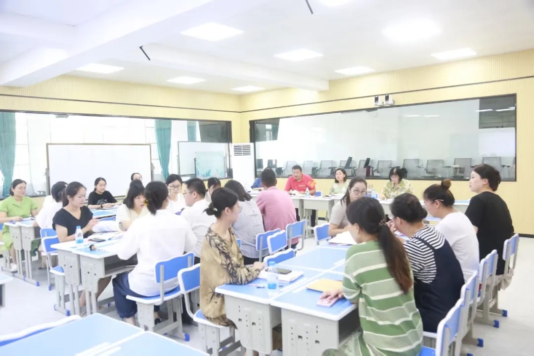 聚焦智慧教学,共赴教研盛宴 | 海口市龙华区山高实验学校教学节暨循环论证主题教研活动进行时-图片10