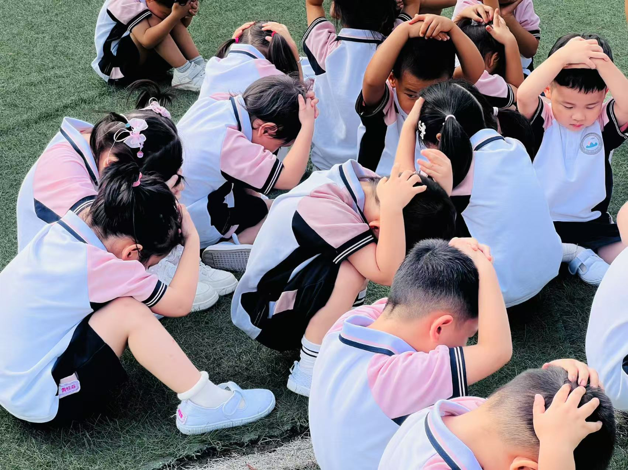 人人讲安全 个个会应急——海口市山高幼儿园2025年防震减灾演练活动-图片35