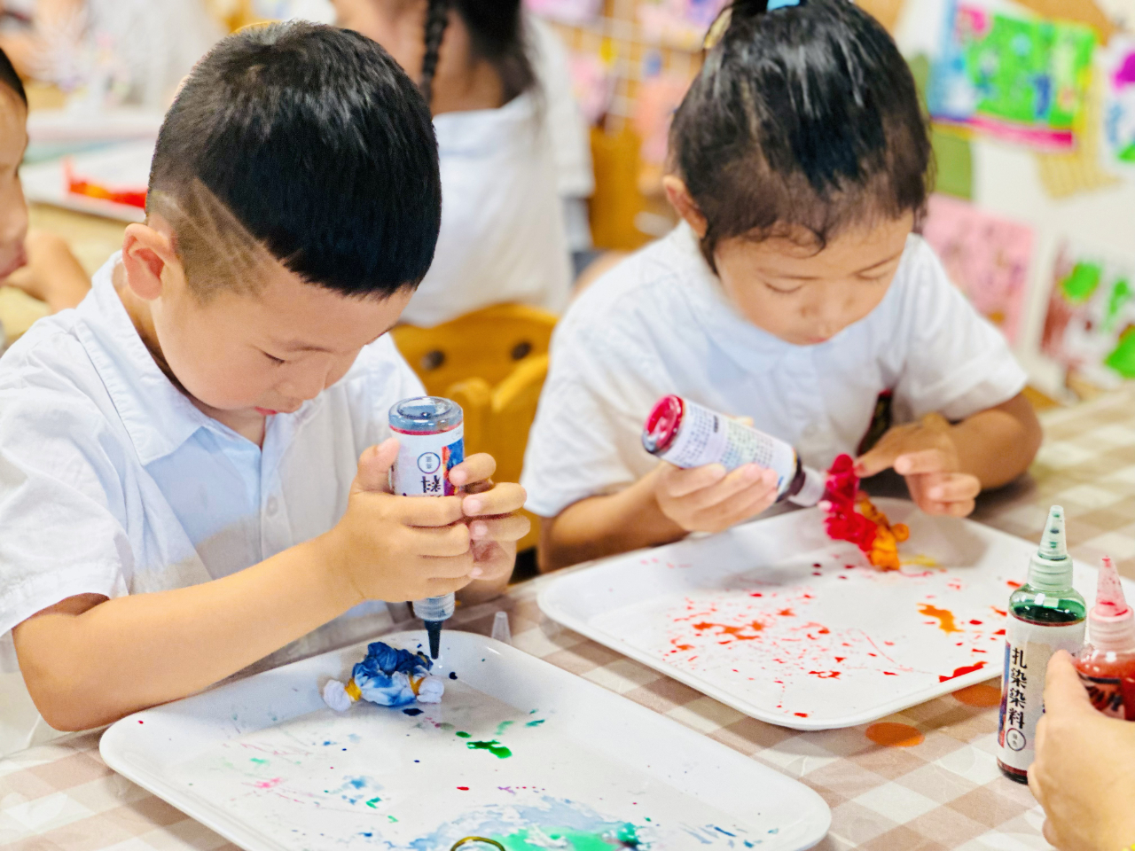 童心表爱意，感恩母亲节——海口市山高幼儿园2025年母亲节系列活动-图片23