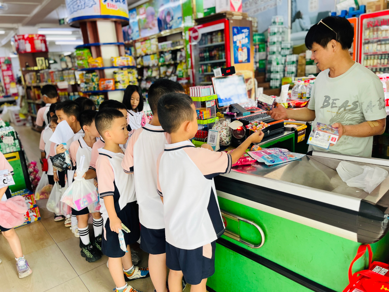 超市大探险，实践乐成长——海口市山高幼儿园大班幼小衔接社会实践活动之走进超市-图片45