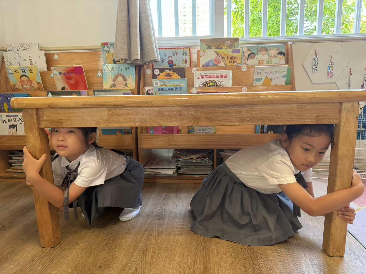 人人讲安全 个个会应急——海口市山高幼儿园2025年防震减灾演练活动-图片29