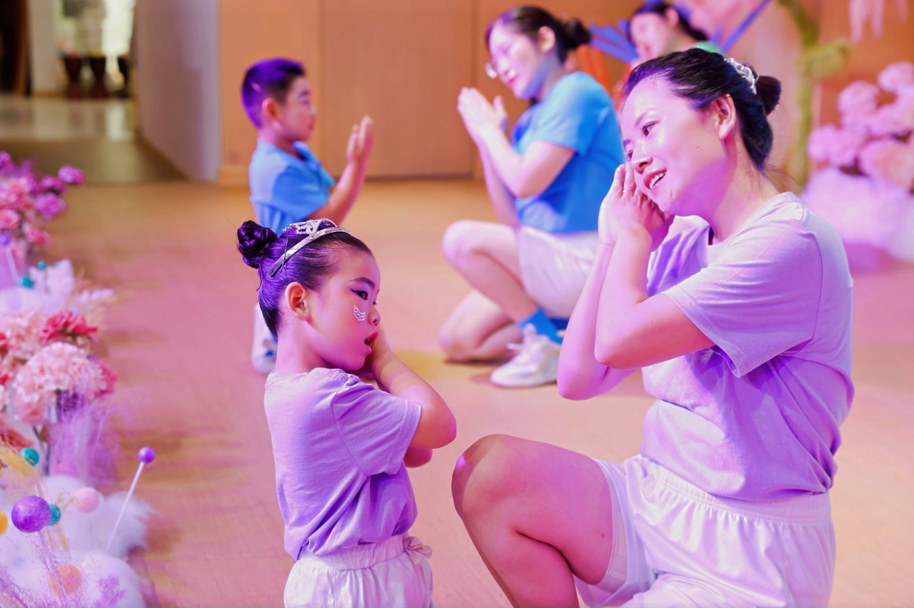 “夏日多巴胺· 一起来狂欢”——海口市山高幼儿园暨2025艺术节庆“六·一”文艺汇演中班组专场-图片81
