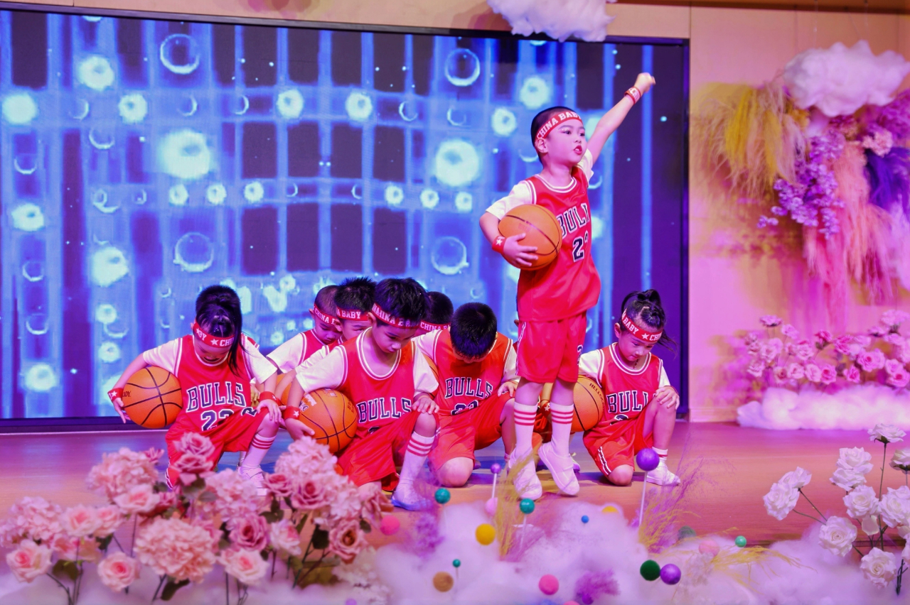 “夏日多巴胺· 一起来狂欢”——海口市山高幼儿园暨2025艺术节庆“六·一”文艺汇演中班组专场-图片64