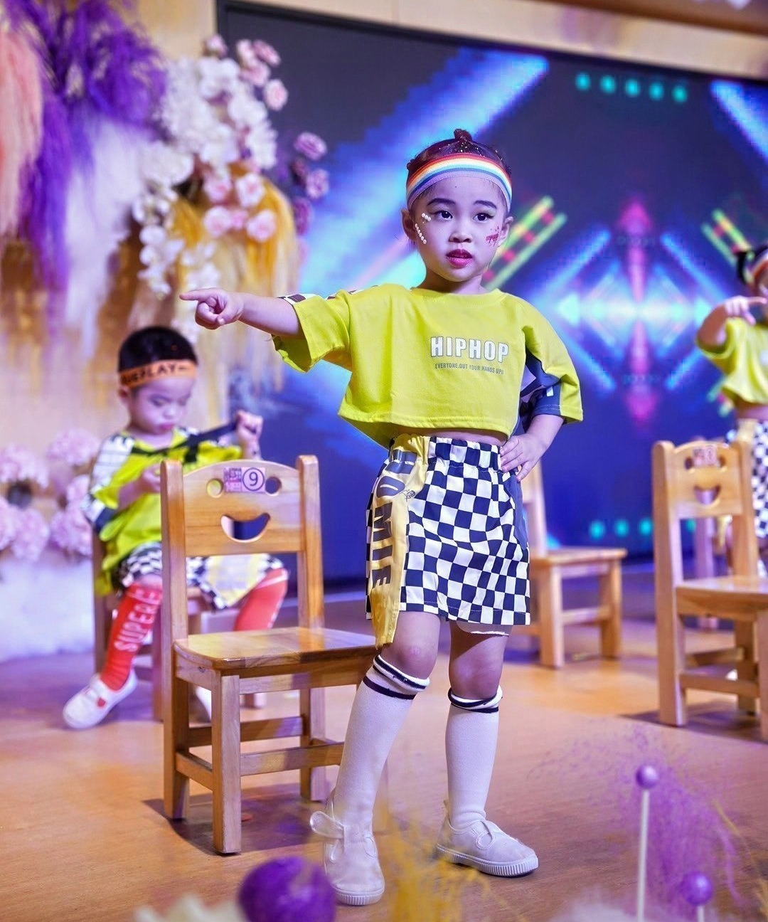 夏日多巴胺·一起来狂欢——海口市山高幼儿园暨2025艺术节庆“六一”文艺汇演小班组专场-图片139