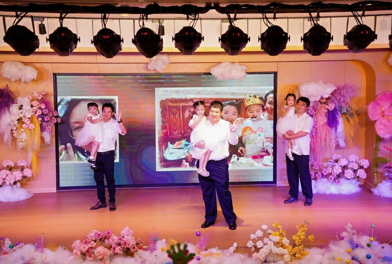 夏日多巴胺·一起来狂欢——海口市山高幼儿园暨2025艺术节庆“六一”文艺汇演小班组专场-图片97