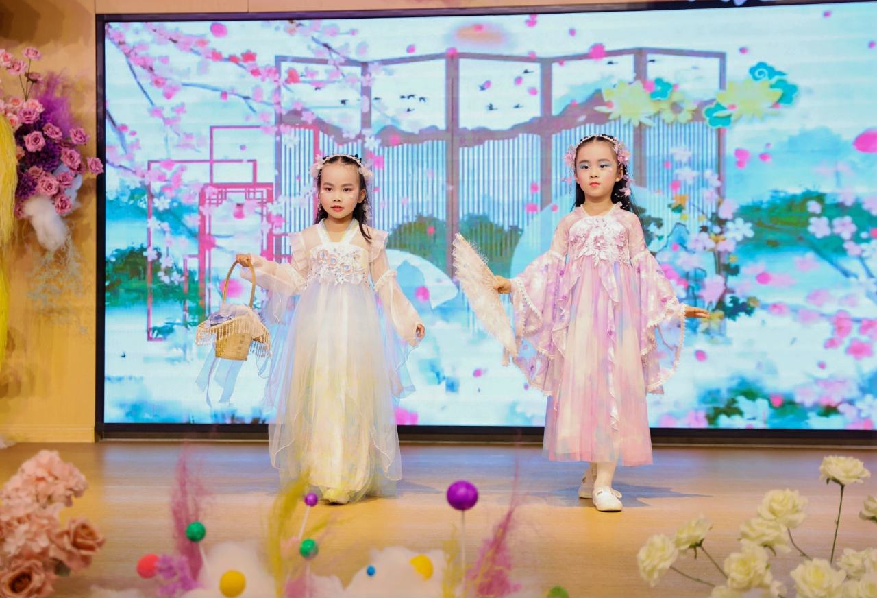 “夏日多巴胺· 一起来狂欢”——海口市山高幼儿园暨2025艺术节庆“六·一”文艺汇演中班组专场-图片56