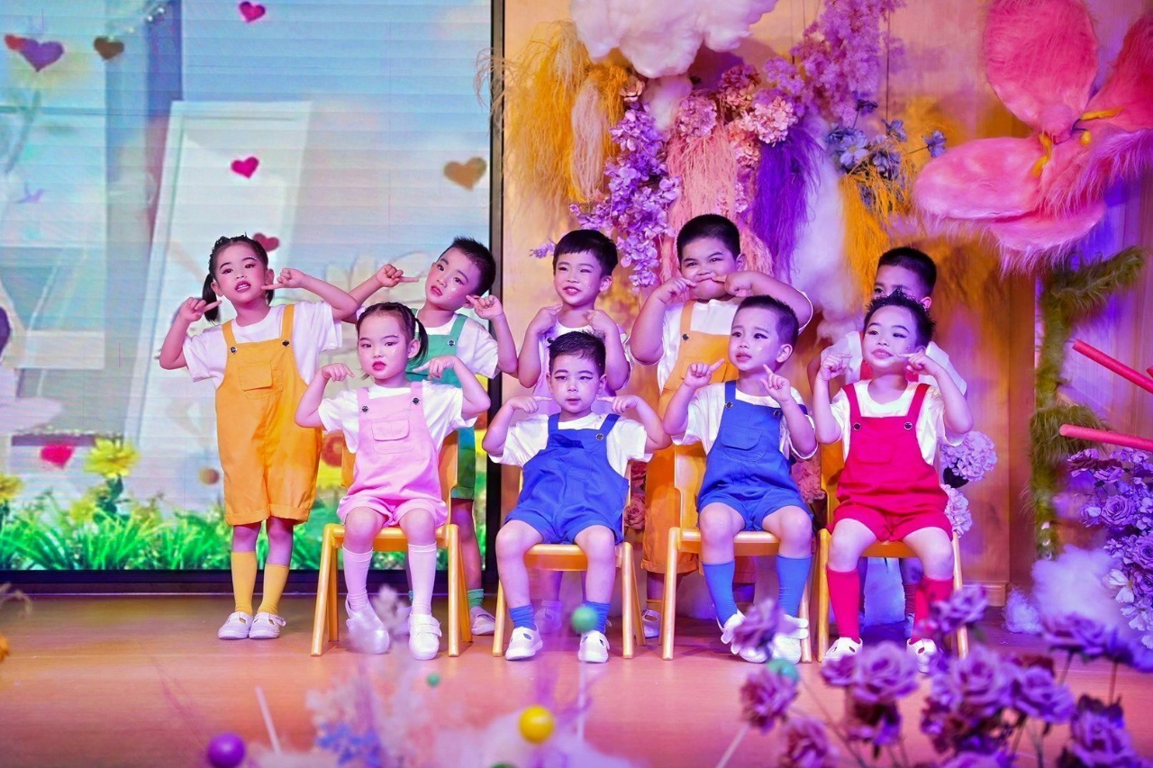 夏日多巴胺·一起来狂欢——海口市山高幼儿园暨2025艺术节庆“六一”文艺汇演小班组专场-图片199