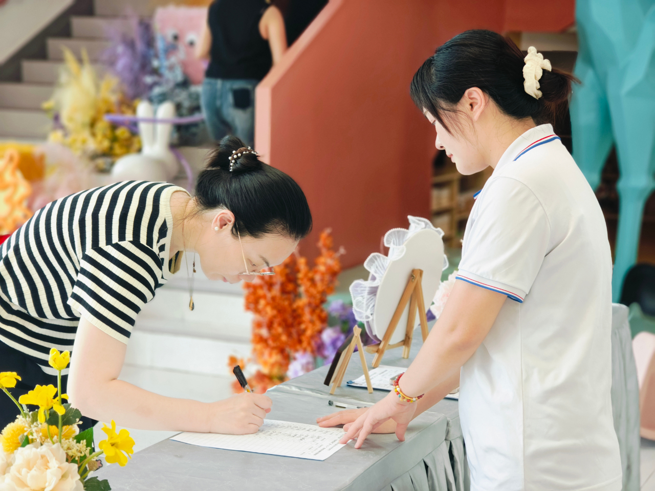 夏日多巴胺·一起来狂欢——海口市山高幼儿园暨2025艺术节庆“六一”文艺汇演小班组专场-图片30