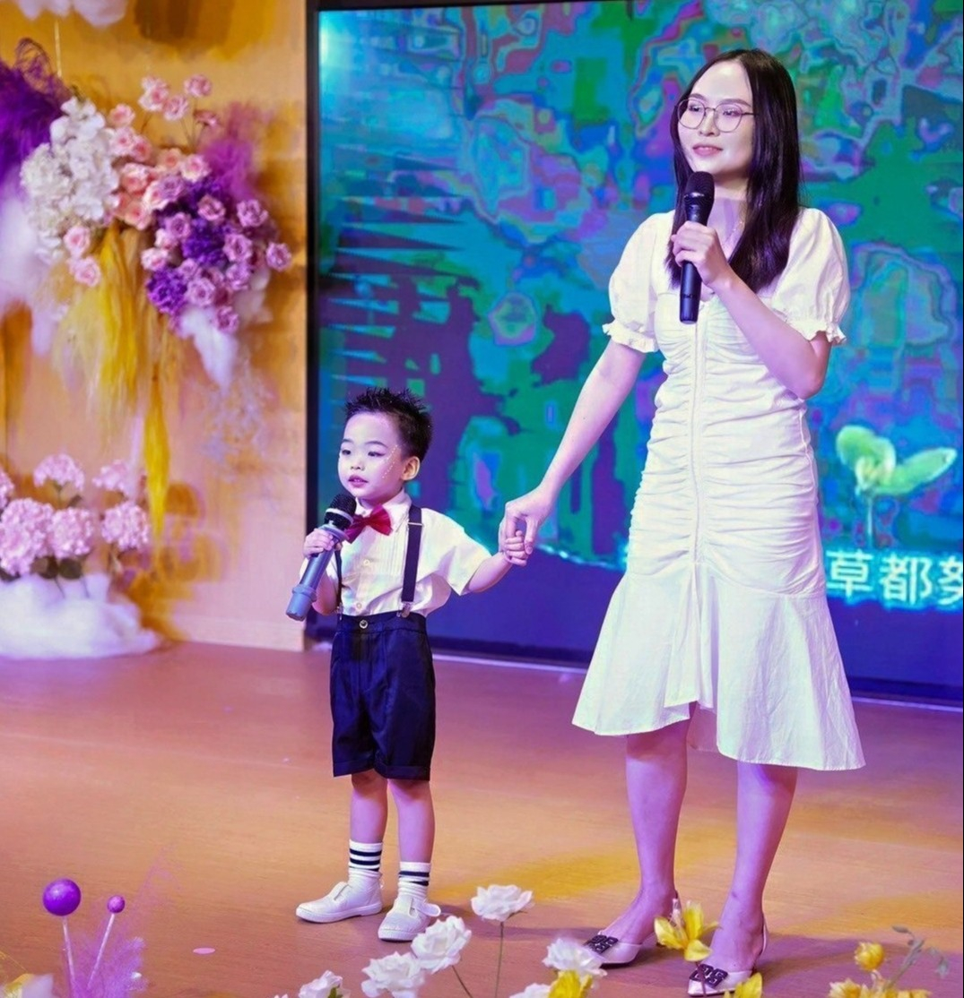 夏日多巴胺·一起来狂欢——海口市山高幼儿园暨2025艺术节庆“六一”文艺汇演小班组专场-图片187