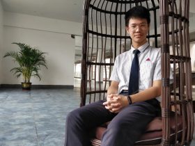 海口山高中学优秀毕业生成长录（四）——曹子铭的榜样风采